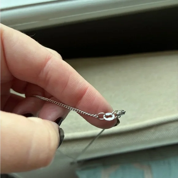 Retired! EUC! James Avery Sterling Silver Nail Cross Pendant Necklace - Picture 3 of 8